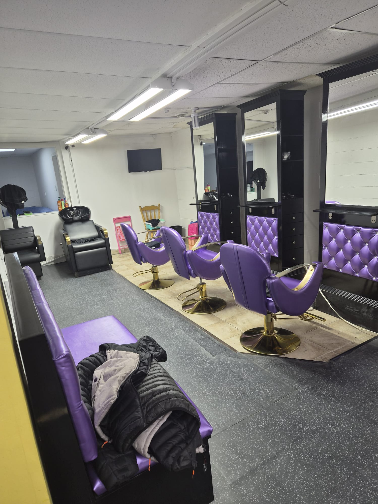 Salon Interior